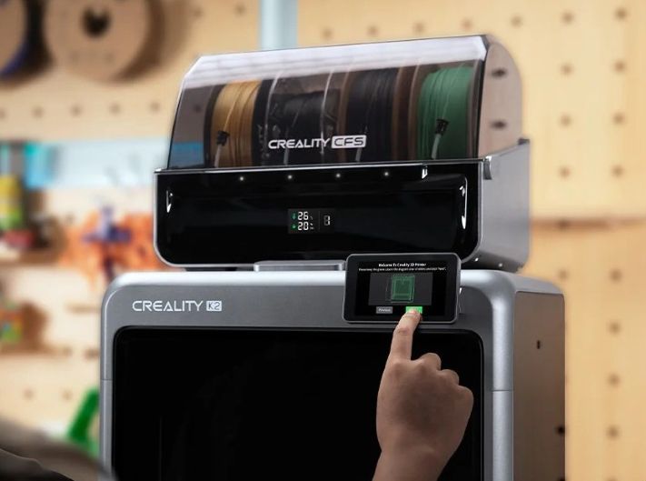 Принтер готовий до використання з зручним посібником із запуску на сенсорному екрані.